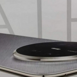 HUAWEI Mate 70 Air    6,6     208 